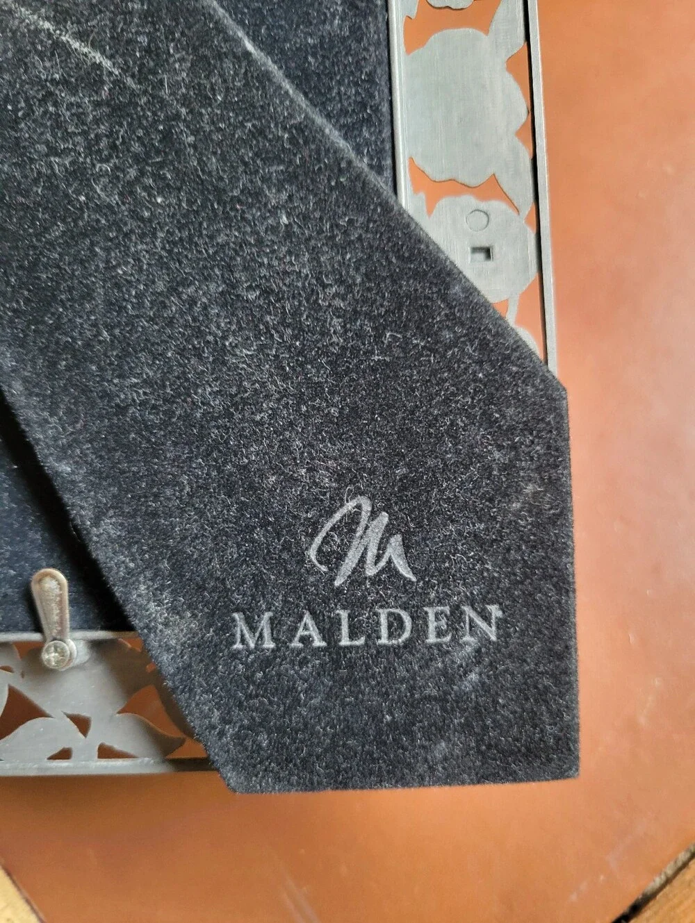 Pewter Roses Malden Picture Frame 4x6 Silver Tone Black Velvet Backing